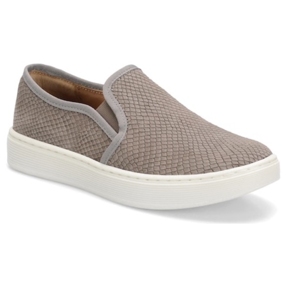Sofft Shoes - ~~~SOLD~~~ Sofft Somersault Slip-On Sneaker, Size 8